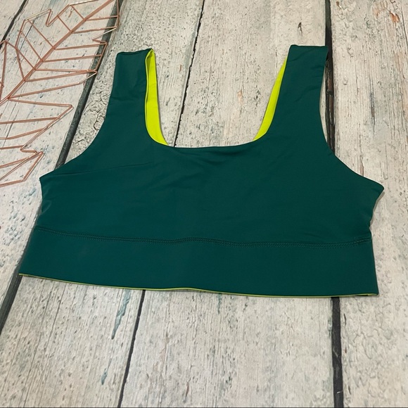 Fabletics medium sports bra green yellow reversible pullover activewear running - Picture 2 of 7